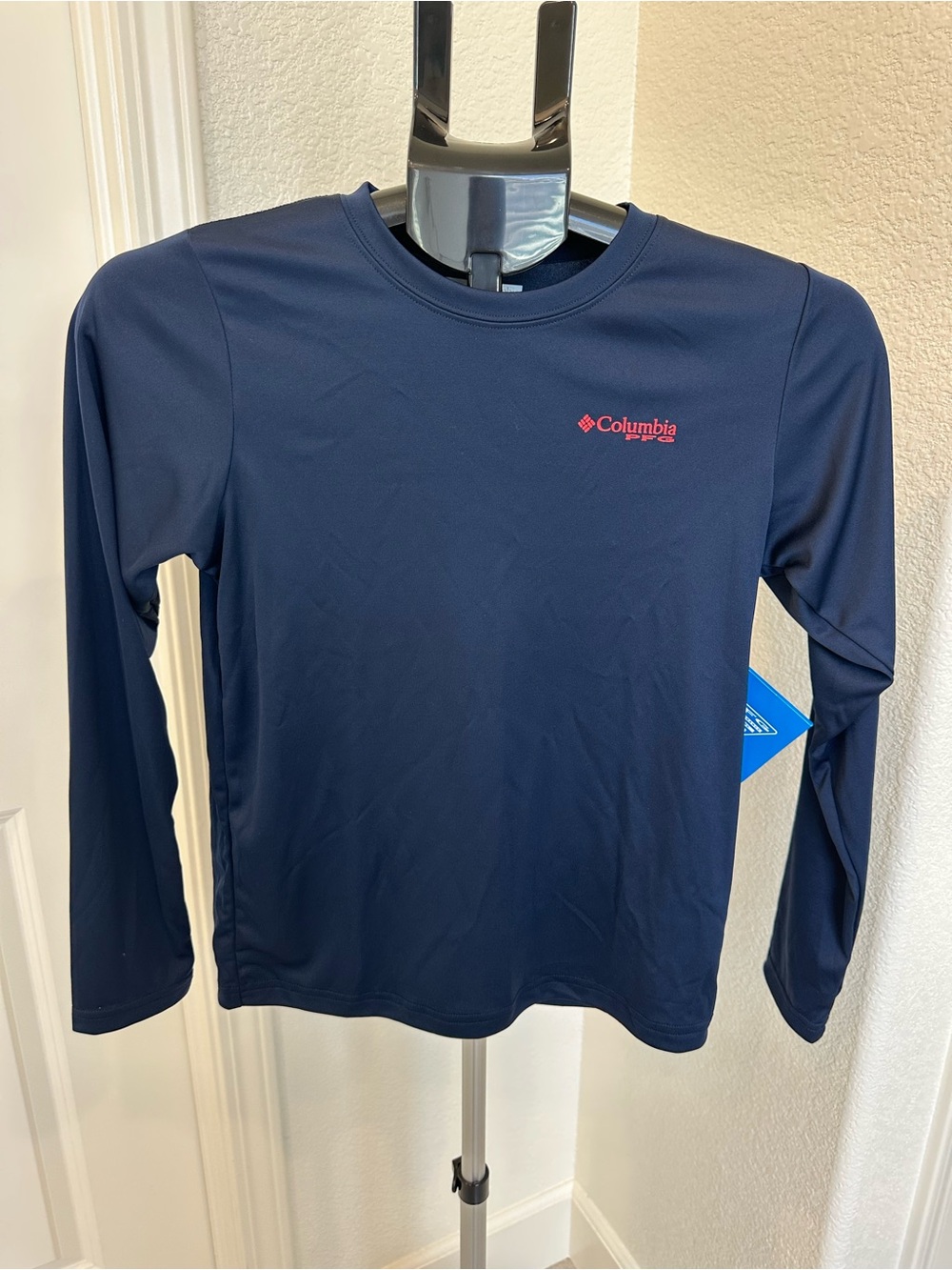 NWT Kids Columbia Navy Long Sleeve Fish Flag Shirt size M 10/12